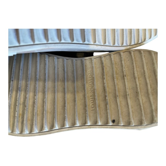 Louis Vuitton Time Out Low Top Denim Monogram Sneakers - Picture 16 of 16